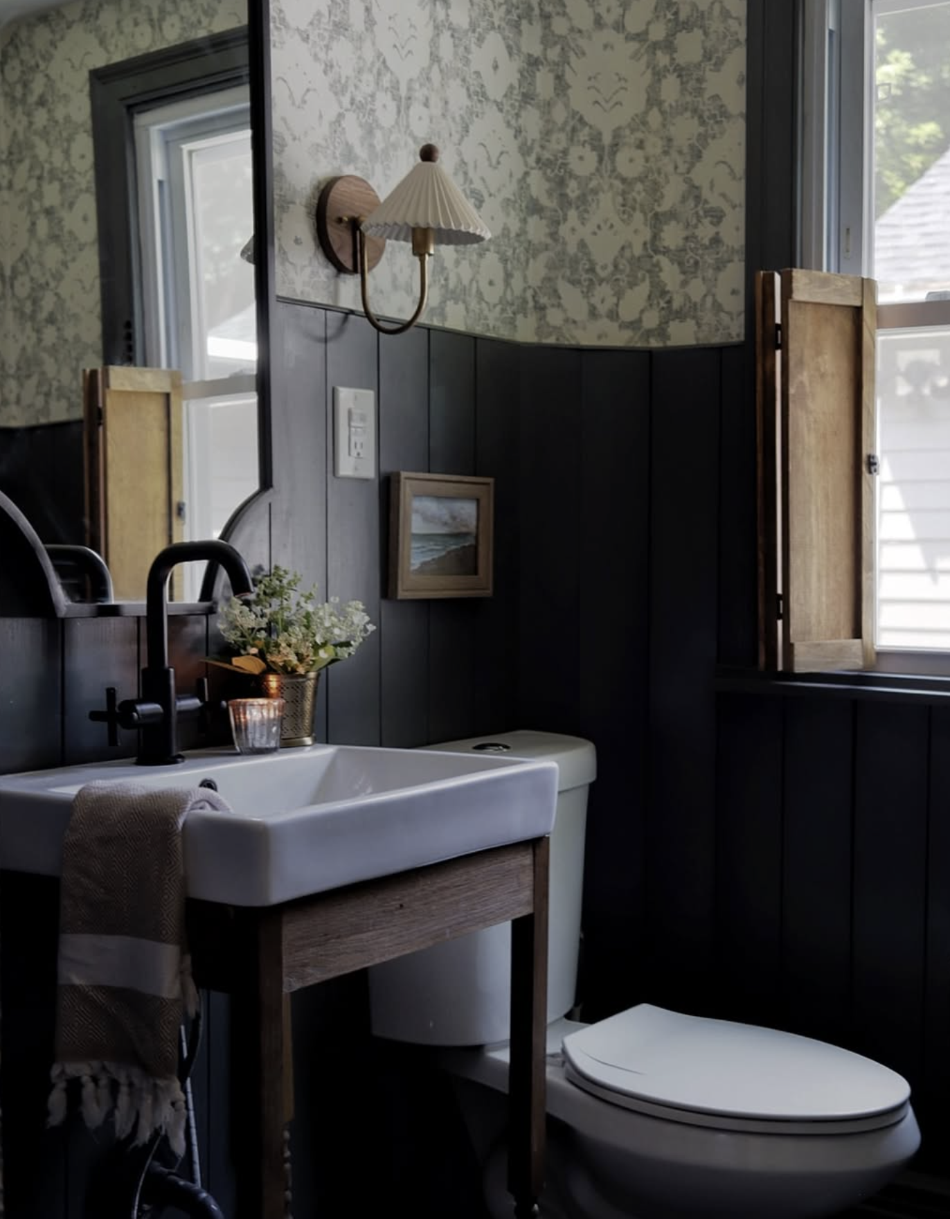 30 Small Bathroom Ideas that are Buget-friendly - Tool Trip